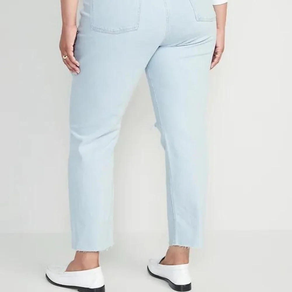 Old Navy Extra High-Waisted Button-Fly Sky-Hi Straight Ripped Jeans for Women - Picture 11 of 11